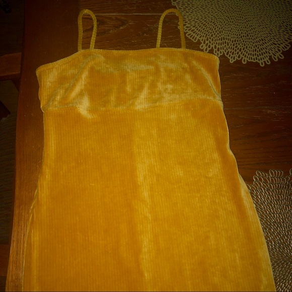 Velvet Dress - Picture 1 of 4